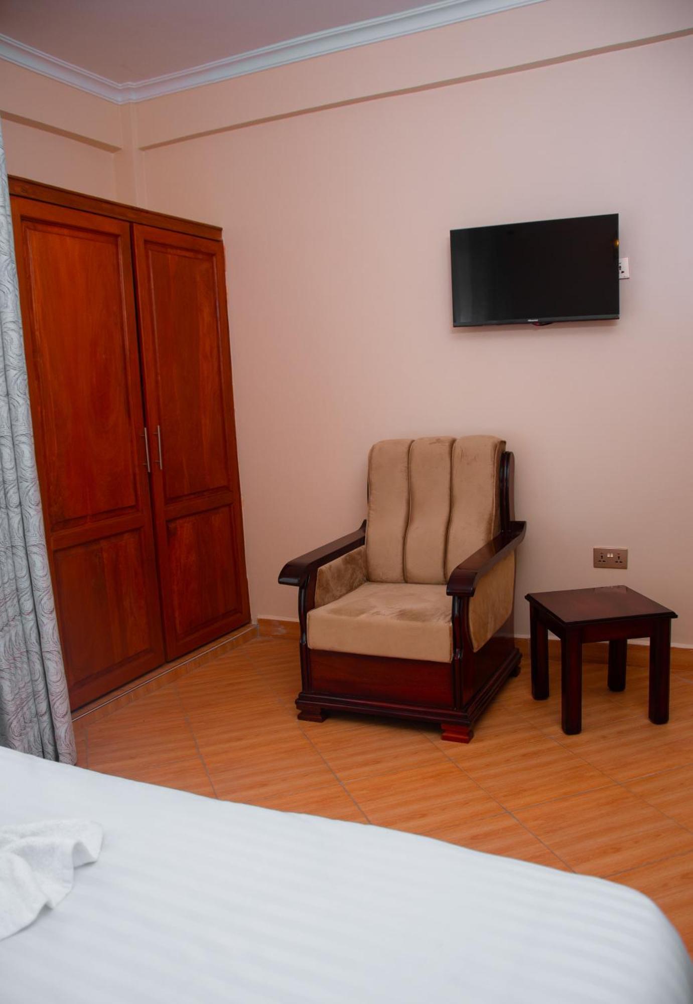 Aves Executive Hotel Arusha Kültér fotó