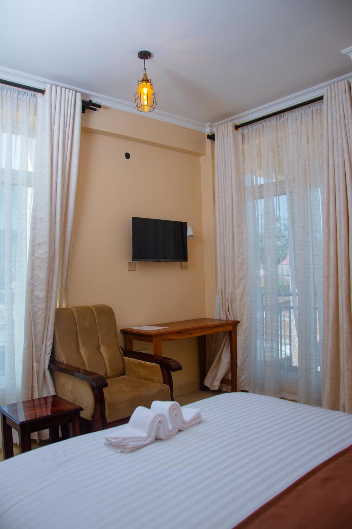 Aves Executive Hotel Arusha Kültér fotó